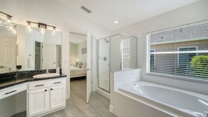 Shower - Huge Pool, Near Beaches, IMG, UTC, Great Clubhouse (Bradenton)