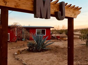 Exterior detail - Landers Cove (Homestead Valley)