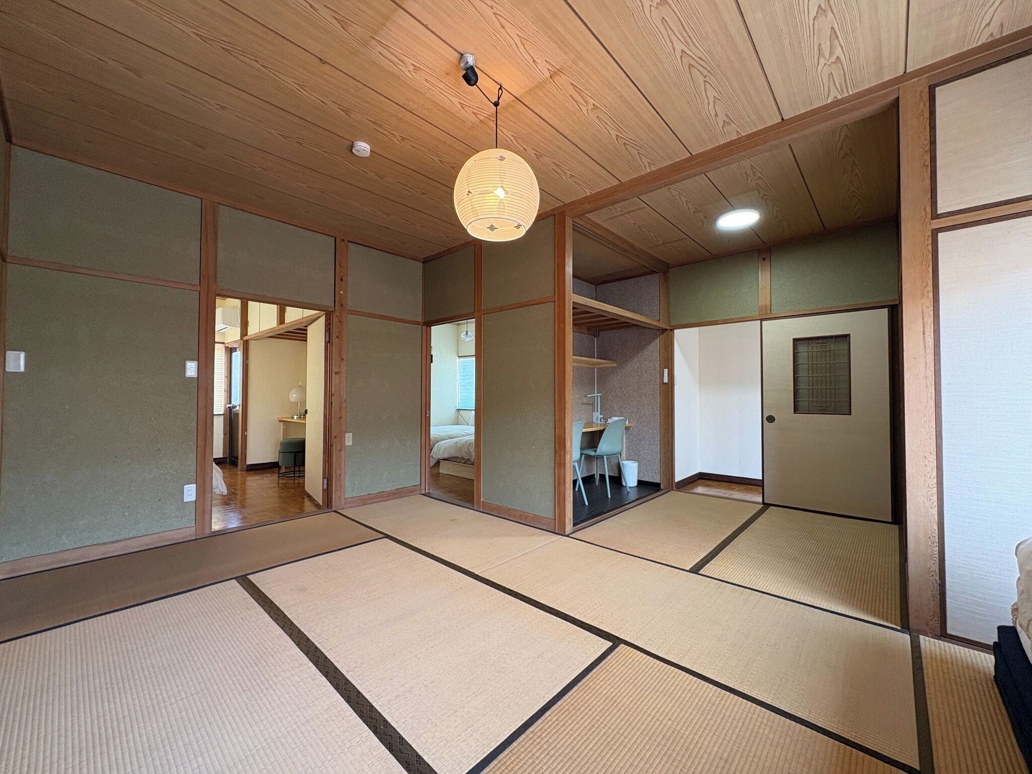 3 bedrooms, desk, free WiFi, bed sheets
