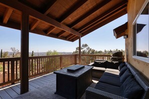 Property grounds - San Diego Hilltop Haven: Game Room+Views! 18 Minutes from Downtown (Spring Valley)