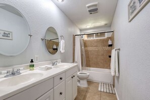Shower, hair dryer, towels, soap - San Diego Hilltop Haven: Game Room+Views! 18 Minutes from Downtown (Spring Valley)