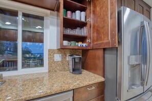 Interior - San Diego Hilltop Haven: Game Room+Views! 18 Minutes from Downtown (Spring Valley)