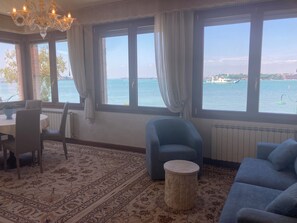 Living area - Fantastic Lagoon view Apartment in Venice Lido (Venezia)