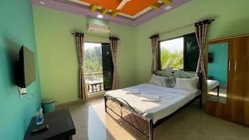Deluxe Double Room, Pool View