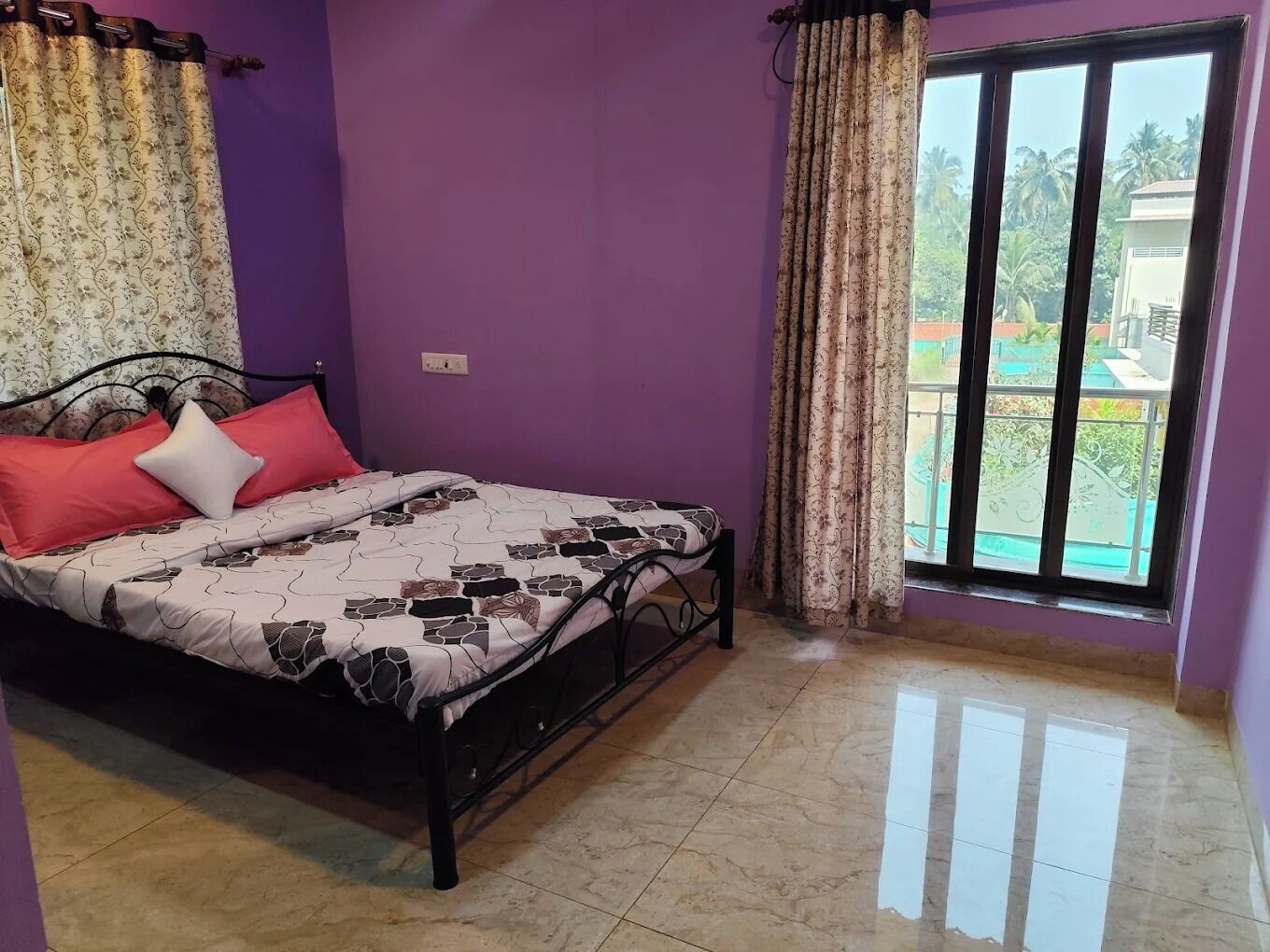 Deluxe Double Room, Pool View