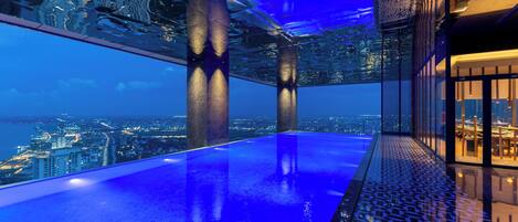 Infinity pool
