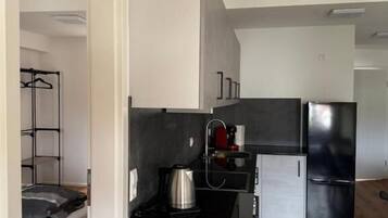 Family Apartment, Balcony, Garden View | Private kitchen