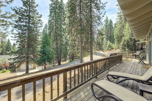 Property grounds - Near Beaches & Boat Launches! Lake Almanor Getaway (Lake Almanor)