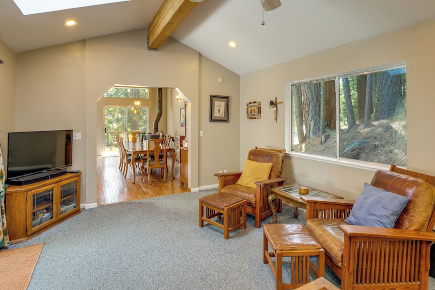 Near Beaches & Boat Launches! Lake Almanor Getaway - Lake Almanor, CA