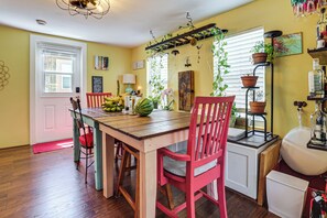 Dining - Walk to Southernmost Point! Conch Cottage w/ Patio (Key West)
