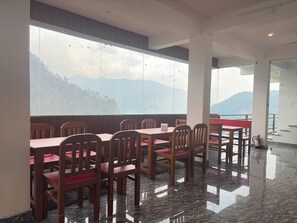 Restaurant - Sarvaheet Yoga And Retreats (Ukhimath)