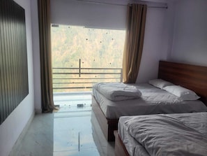 Free WiFi - Sarvaheet Yoga And Retreats (Ukhimath)