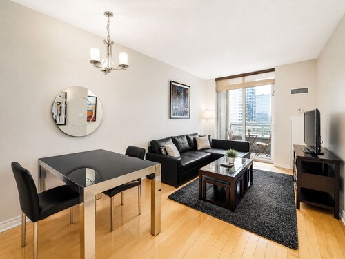 586 Boutique Hotel