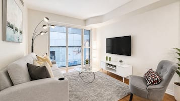 Royal Suite, Multiple Beds, Non Smoking | Living area
