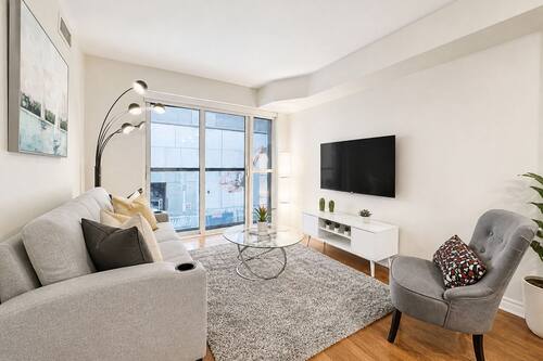 Royal Suite, Multiple Beds, Non Smoking | Living area | 50-inch flat-screen TV with digital channels