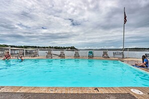 Pool - Beach, Boat Slip, Views! Lake of the Ozarks Condo (Osage Beach)