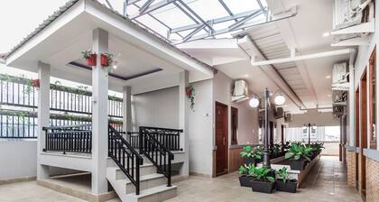 Cozy Double Escape W/ Free WiFi and Parking