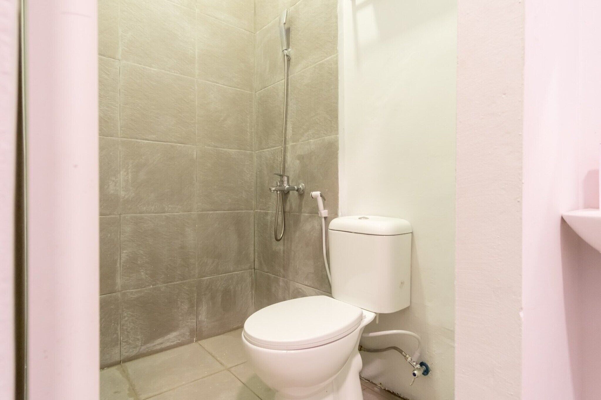 Douche, bidet
