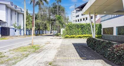 Luxury Deluxe DBL Retreat W/ Free WiFi and Parking