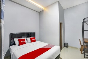 1 chambre, bureau, Wi-Fi gratuit, draps fournis