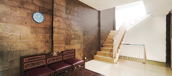 Luxury Deluxe DBL Retreat W/ Free WiFi and Parking