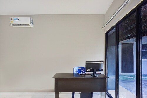 Luxury Deluxe DBL Retreat W/ Free WiFi and Parking