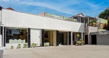 Luxury Deluxe DBL Retreat W/ Free WiFi and Parking