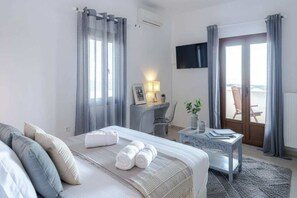 Iron/ironing board, travel cot, Internet, bed sheets - Apartment near Dinan Center (Megalochori)