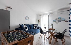 Games room - Awesome home in Marusici (Marusici)