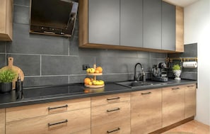Coffee/tea maker, fridge, microwave, oven - Awesome home in Marusici (Marusici)