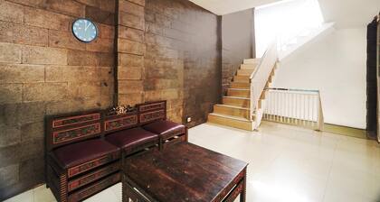 Cozy Double Escape W/ Free WiFi and Parking