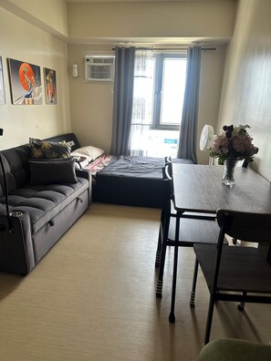 1 bedroom, WiFi, bed sheets - 
Avida Abreeza Studio l 3Pax Near Abreeza Mall I Airport Trans Available (Davao City)