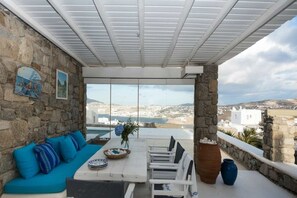 Outdoor dining - Kanalia Home with Panoramic Views (Mikonos)