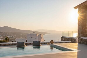 Pool - Bright Design Villa with Pool (kalafati)