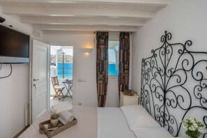 Travel cot, bed sheets - Traditional House in Mykonos Centre (Mikonos)