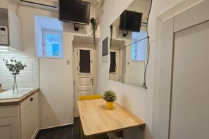 Dining - Mykonos Town Home for Two (Mikonos Chora)