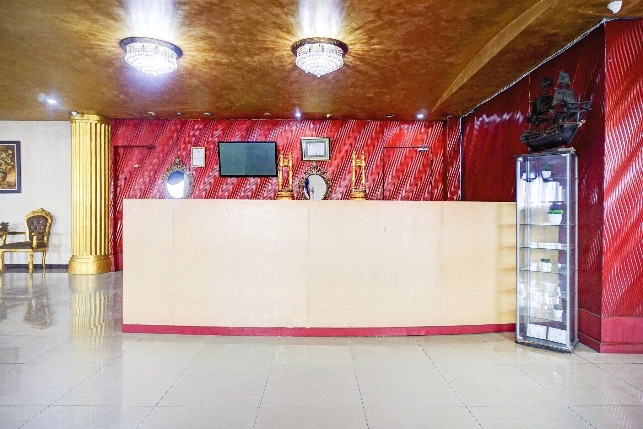 Entrance / Reception