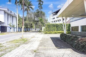 Property grounds - Cozy Double Escape W/ Free WiFi and Parking (Medan)