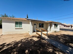 Exterior - Your Home Base in Safford  Comfort + Convenience (Safford)