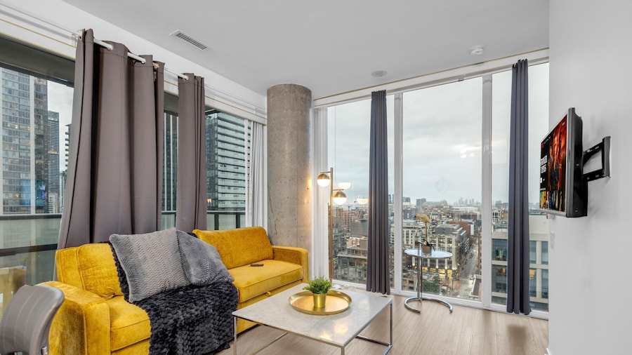 Downtown Toronto Hotel and Suites