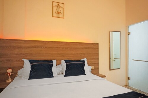 Cozy Double Escape W/ Free WiFi and Parking