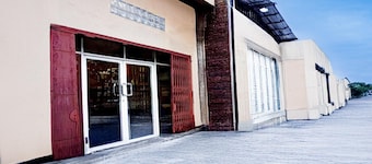 Accogliente camera doppia con WiFi e parcheggio gratuiti.