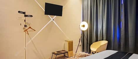 1 chambre, bureau, Wi-Fi gratuit, draps fournis