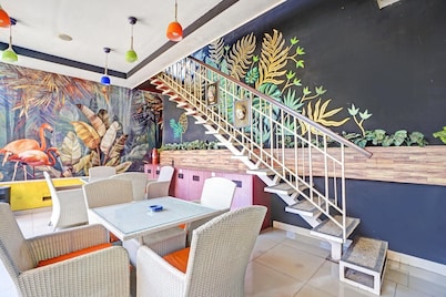 Cozy Twin Escape with Free WiFi and Parking