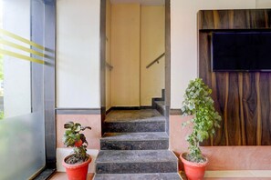 Interior - Super Townhouse Andheri Sakinaka Metro (Mumbai)