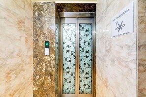 Interior - DeluxeAlambagh Formerly BM Palace (Lucknow)