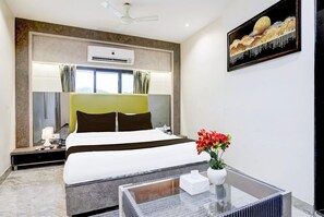 Room - Super Collection O Ghodbunder Road (Mumbai)