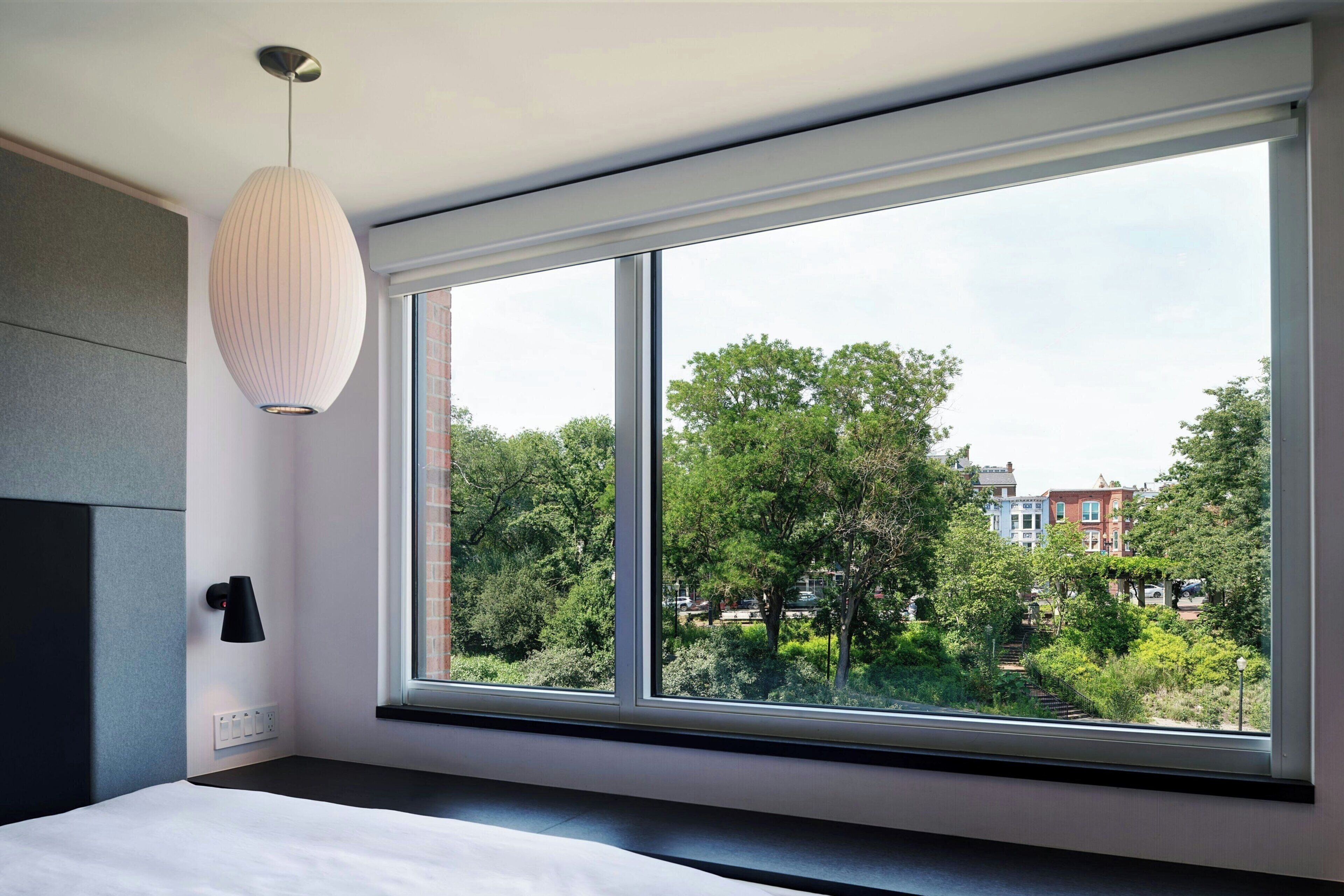 Kamer, 1 kingsize bed (View) | Luxe beddengoed, pillowtop-bedden, een kluis op de kamer, een bureau