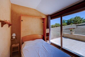 2 camere, ferro/asse da stiro, culla da viaggio, Wi-Fi gratuito