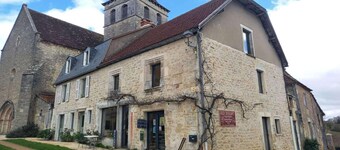 Bastide Village Retreat in Montfaucon